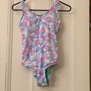 NWT Vineyard Vines Pineapple one piece bathingsuit